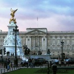 Buckingham Palace (Bild: Michael Reeve - wikipedia)
